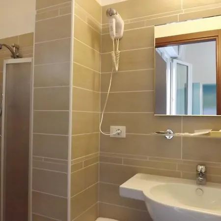 Tura Hotel