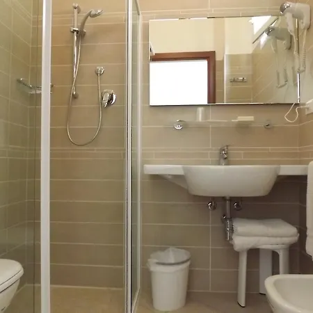 Hotel Tura 3*